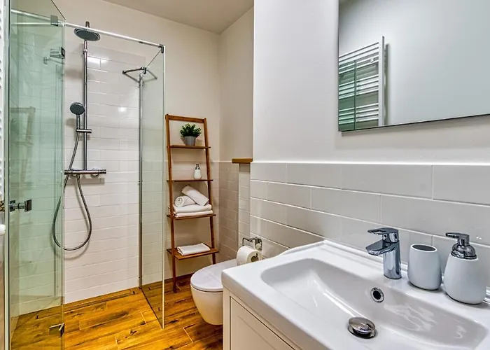 A1 Z Basenem I - 5d Lejlighed